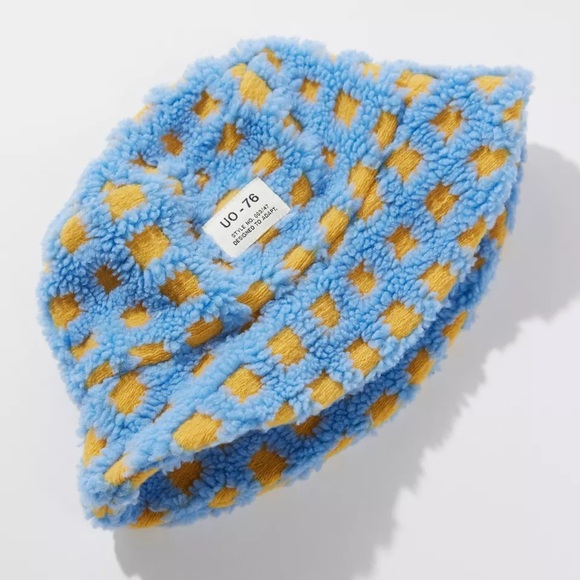 Urban Outfitters Sherpa Bucket Hat NWT - Picture 2 of 6